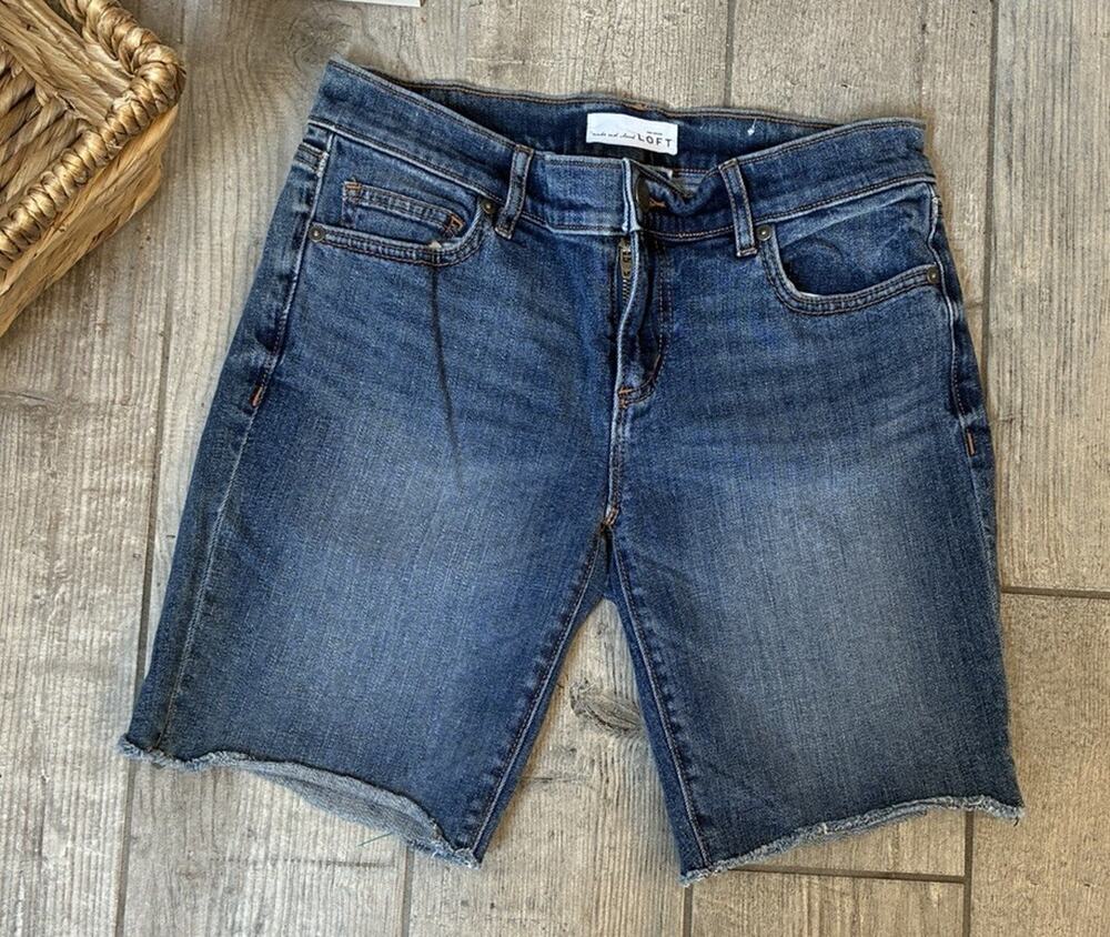 LOFT Made and Loved Bermuda Shorts Womens Size 0 25 Long Line Denim Stretch 8"